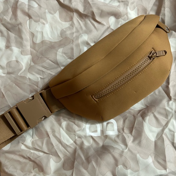 Dagne Dover Ace Fanny Pack in Camel NWOT - Picture 1 of 6